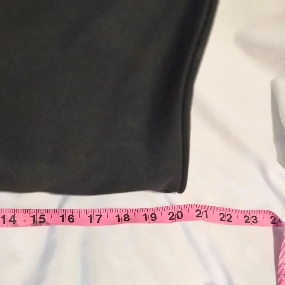 Billie Eilish Merch Black Duffle Weekender Gym Bag Pink Signature Logo Red Zip - Picture 5 of 7